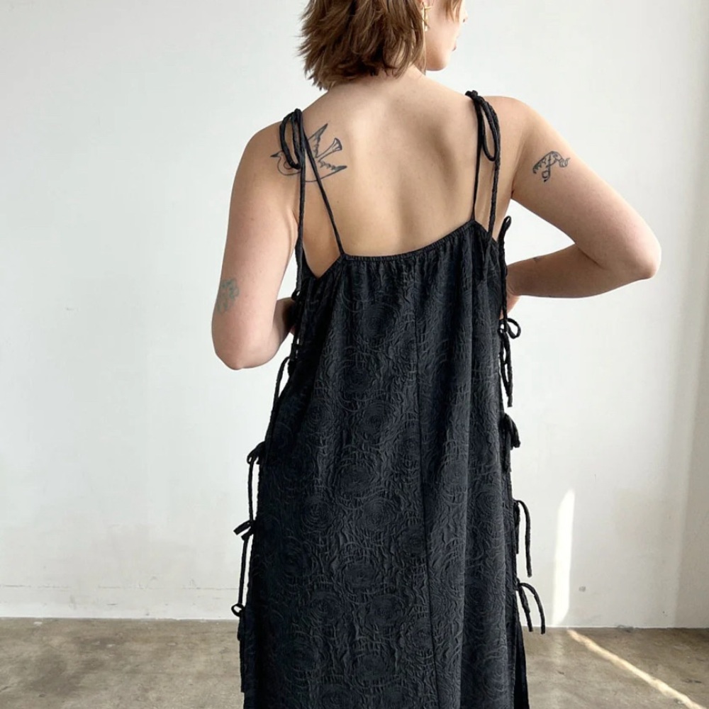 Mar tie midi dress by LSG